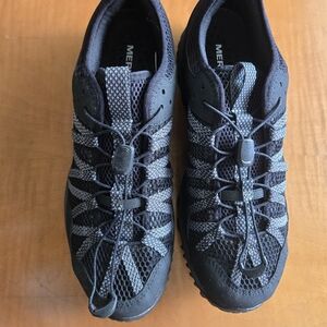 (NWOT)Merrell Men's Wildwood Aerosport Hiking Shoes as well as water proof